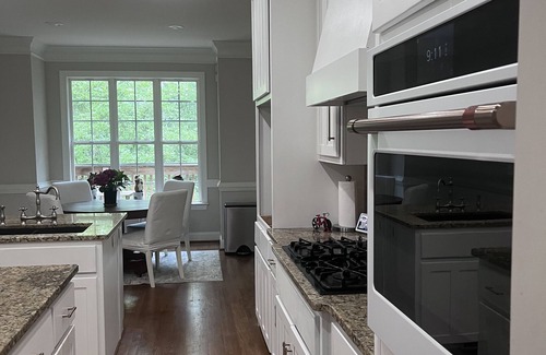 North Augusta House | Luxury home, wooded setting, Great location. Close to many attractions.