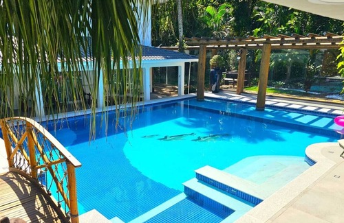 Guarutuba House | Luxury House, Boraceia Beach, Closed Condominium at 05 Km from Riviera