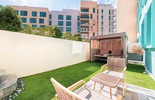 Sharjah Apartment | Luxury Huge 1BR apartment With Private Garden in Uptown Al Zahia