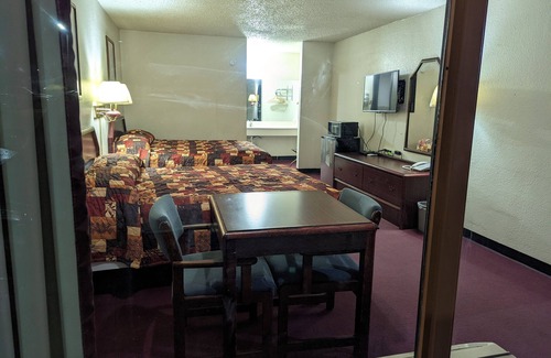 Mustang Hotel | Luxury Inn