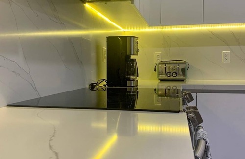 Key Biscayne Condo | LUXURY KEY BISCAYNE OCEANFRONT 3 BEDROOM/2 BATH CONDO FULLY RENOVATED IN 2021