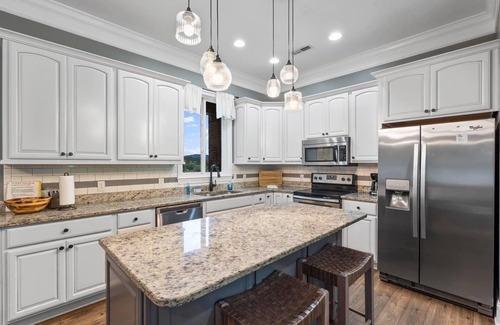 Georgetown House | Luxury Lake Front House - Game room, private dock and used for wedding parties