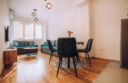 Ohrid Apartment | Luxury Lake Nearby Free Parking Pet Friendly APT