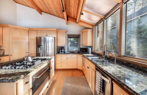 Harrison House | Luxury Lakefront Cd’A Retreat Private Dock