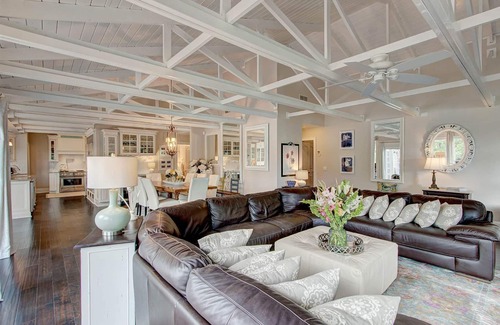 Flowery Branch House | Luxury Lakefront Home on South Lake Lanier - 2 Slip Party Dock with Deep Water