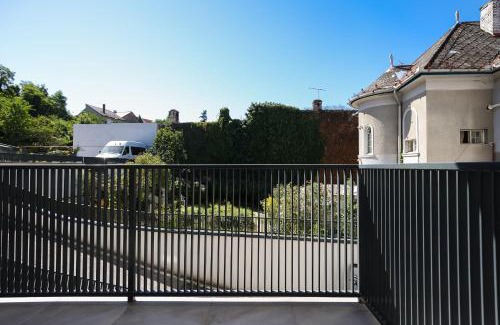 Tirgu Mures Apartment | Luxury Landing 4 - centrally located accomodation with private parking Targu Mures