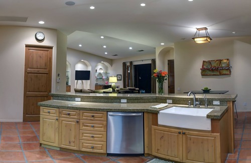 The Mesa House | LUXURY & LOCATION! 5005 sqft Home, Game Arcade, Walk to Top Dining Bars & Hiking