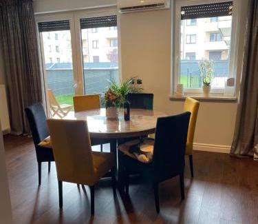 Fabryczna Apartment | Luxury Maślice Apartment