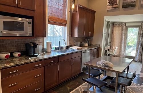 Faubourg Marigny House | Luxury Marigny Home! Location, Comfort, Music. Reviews tell it all!