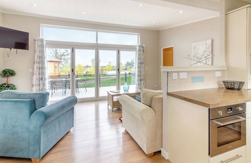 Aubourn Ski Chalet | Luxury modern 2 Bedroom Lodge.