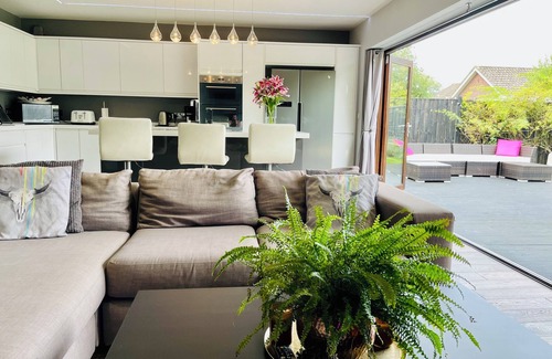 New Forest District House | Luxury modern house in the heart of the New Forest & close to the beaches.