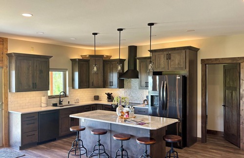 Carbon County House | Luxury Mountain Lodge with Hot Tub & Panoramic Sierra Madre Views.