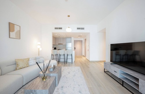 Al Raha Beach Apartment | Luxury New 2BDR On Yas Island