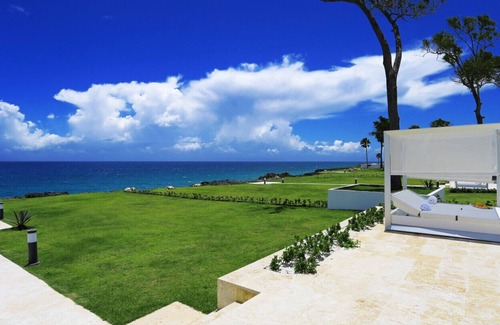 Playa Chiquita Villa | Luxury Oceanfront 3-bedroom villa #2