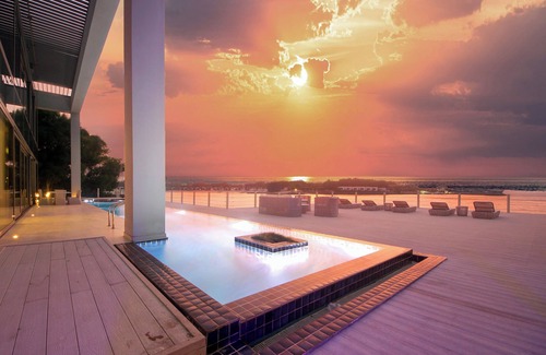 Abu Dhabi Villa | Luxury Overwater Paradise - Nurai Island