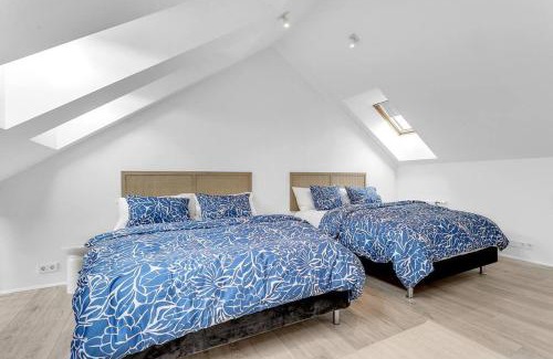 Downtown Apartment | Luxury penthous - 3 BR - 2 Bath - FreeParking - Downtown