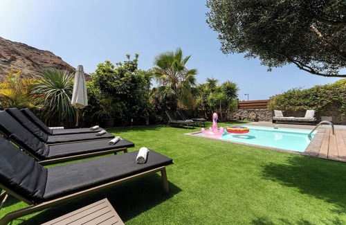 Puerto Rico Villa | LUXURY PROPERTY, PRIVATE HEATED POOL, FREE FIBER WIFI