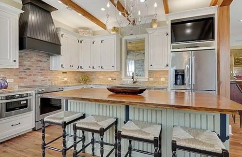 Bush House | Luxury Ranch Living on 35 Acres in Covington, LA