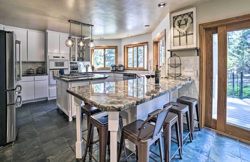 Galena Forest Estates House | Luxury Reno Getaway ~ 8 Mi to Mt Rose Ski!