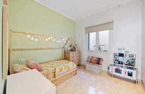 New Golden Mile Apartment | Luxury Resort 3 Bed apartment with Pools and Gym