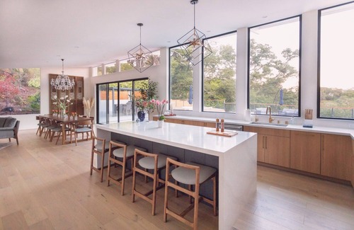 Glorietta House | Luxury Retreat with Pool/Jacuzzi Mountain Retreat on 1.7 acre land 25 mins to SF