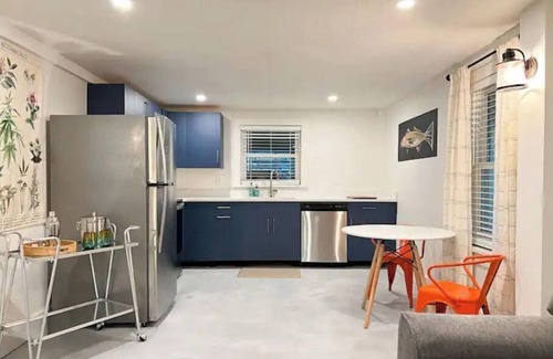 Folly Beach Cabin | Luxury Sea Cabin Guest Suite - Across from Beach