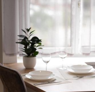 Linz Apartment | Luxury Sedda Bed, Nespresso, Netflix
