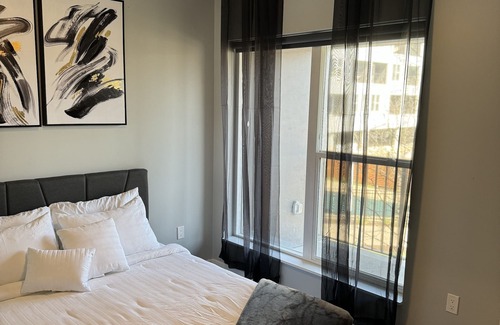 Compton Heights Apartment | Luxury Style Apartment With Heated Pool