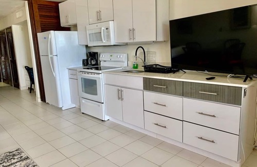 Red Hook Resort | Luxury Suite on the Sand @ Sapphire Beach Resort I