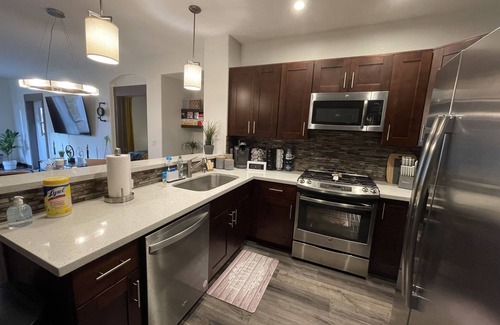 Valencia Condo | Luxury Top Floor Condo 5 min from Magic Mountain in a resort style gated complex