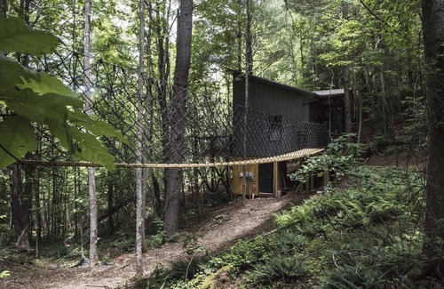 Saluda Cabin | Luxury Treehouse 20 miles from asheville.