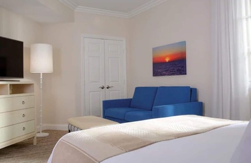 Newport Coast Hotel | Luxury two bedroom suite at the beautiful Marriott Newport Coast!