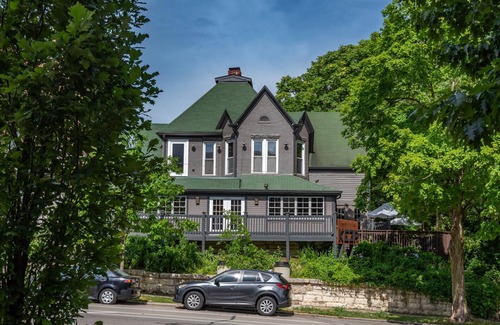 Bloomington House | Luxury vacation rental in the heart of Bloomington and the IU campus