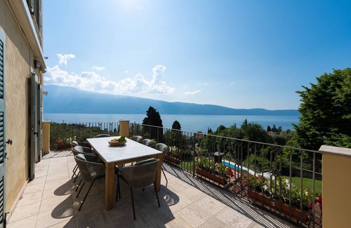 Gargnano Villa | LUXURY VILLA LAKE VIEW WITH POOL AND GARDEN