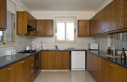 Kathikas House | Luxury villa on mountainside with sea views and private pool & garden