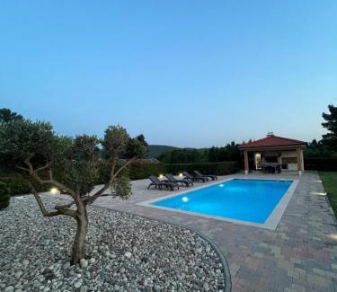 Ljubuski Villa | Luxury Villa ROYAL