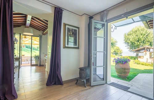Rignano sull'Arno Villa | Luxury Villa with large pool close to Florence