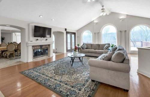 Laotto Villa | Luxury Villa with Spa, Fireplaces & Scenic Views villa