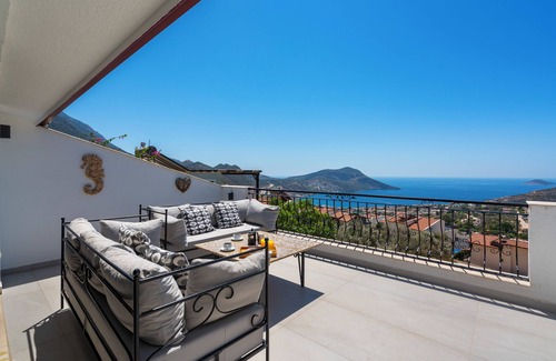 Kalkan Villa | Luxury Villa With Large Private Pool And Sea Views