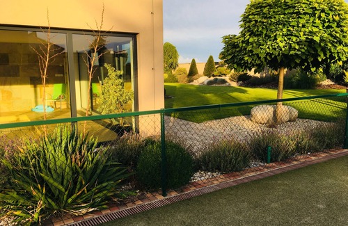 Cestlice Villa | Luxury villa with swimming pool and tennis court
