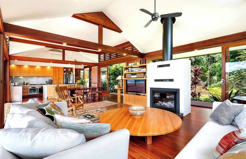 Possum Creek House | Luxury Villas Bodhi Nature - breathtaking hinterland views