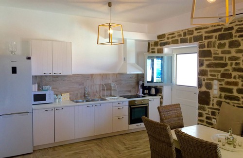 Paros Villa | Luxury villas with pool , spa hydromasaz and ocean views (max 15 persons)