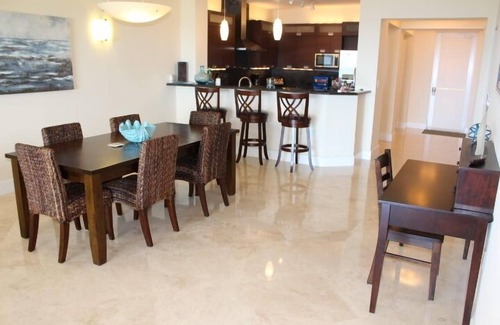 Rock Harbor Condo | LUXURY VIP SUITE - INDOOR PICKLEBALL - STUNNING OCEAN VIEWS/RESORT - SPEAKEASY!