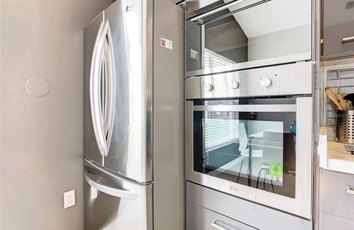 Bridgewater Crossing Villa | Luxury waterview Poolhome only 12 mins from Disney