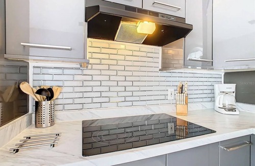 Bridgewater Crossing Villa | Luxury waterview Poolhome only 12 mins from Disney