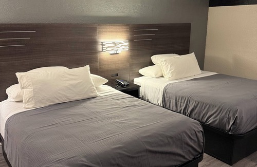 Manchester Hotel | Lx Hotel, Powered by ACW Circle