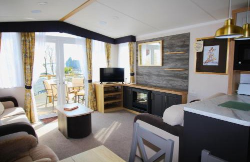 Lydstep House | Lydstep Beach Village - 38 Gardens