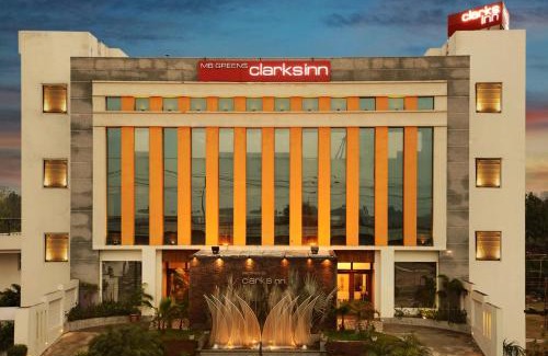 Moradabad Hotel | M B Greens Clarks Inn