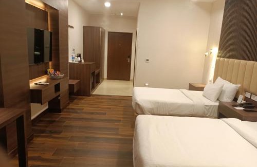 Moradabad Hotel | M B Greens Clarks Inn