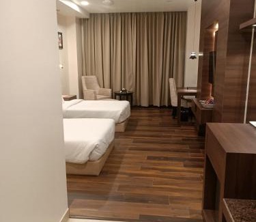 Moradabad Hotel | M B Greens Clarks Inn